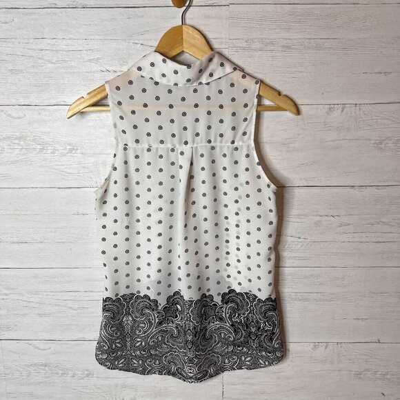 Express Blouse Womens SZ XS The Portifino Shirt Floral Paisley Sleeveless Travel - Picture 12 of 15